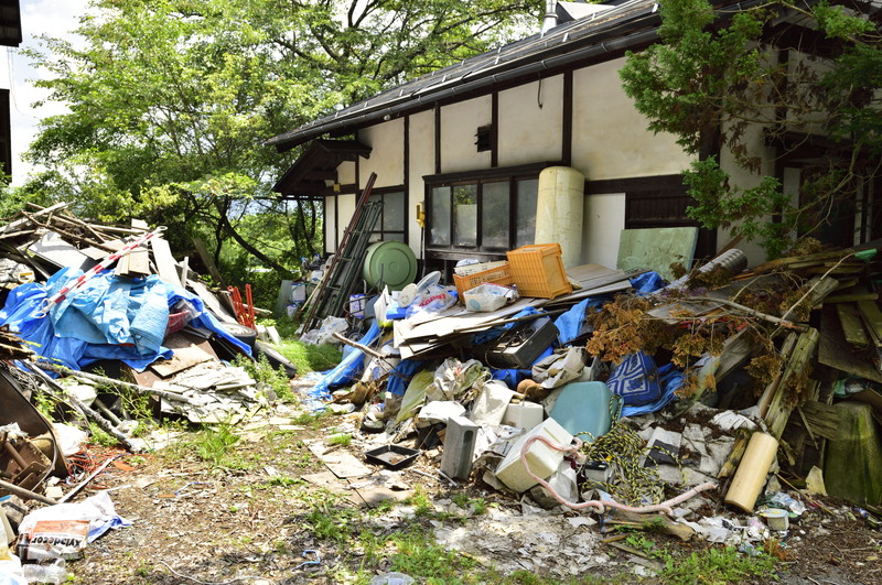 専門の不用品回収業者に依頼